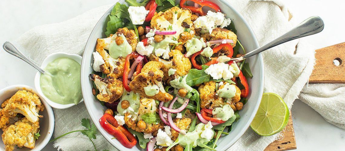 Salade met geroosterde bloemkool